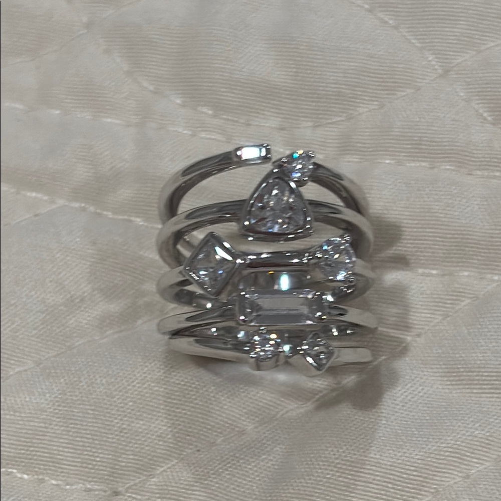Lisa Robertson 925 Sterling Elegant Silver Multi-Stone Ring